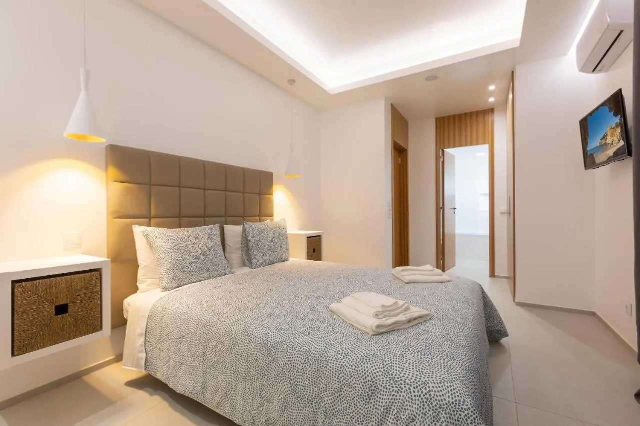 Correeira Luxury Residence Albufeira 0*,